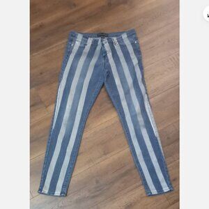 Womans Silver Crush Jeans blue denim Size 9 stripe silver 29 length